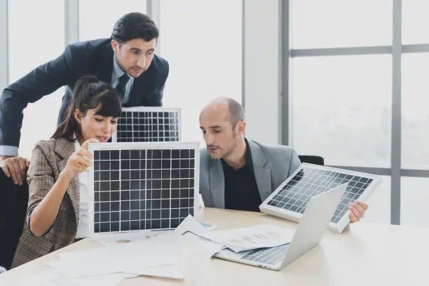 Venta de Paneles Solares: Instalación de alta eficiencia para hogar y empresa.